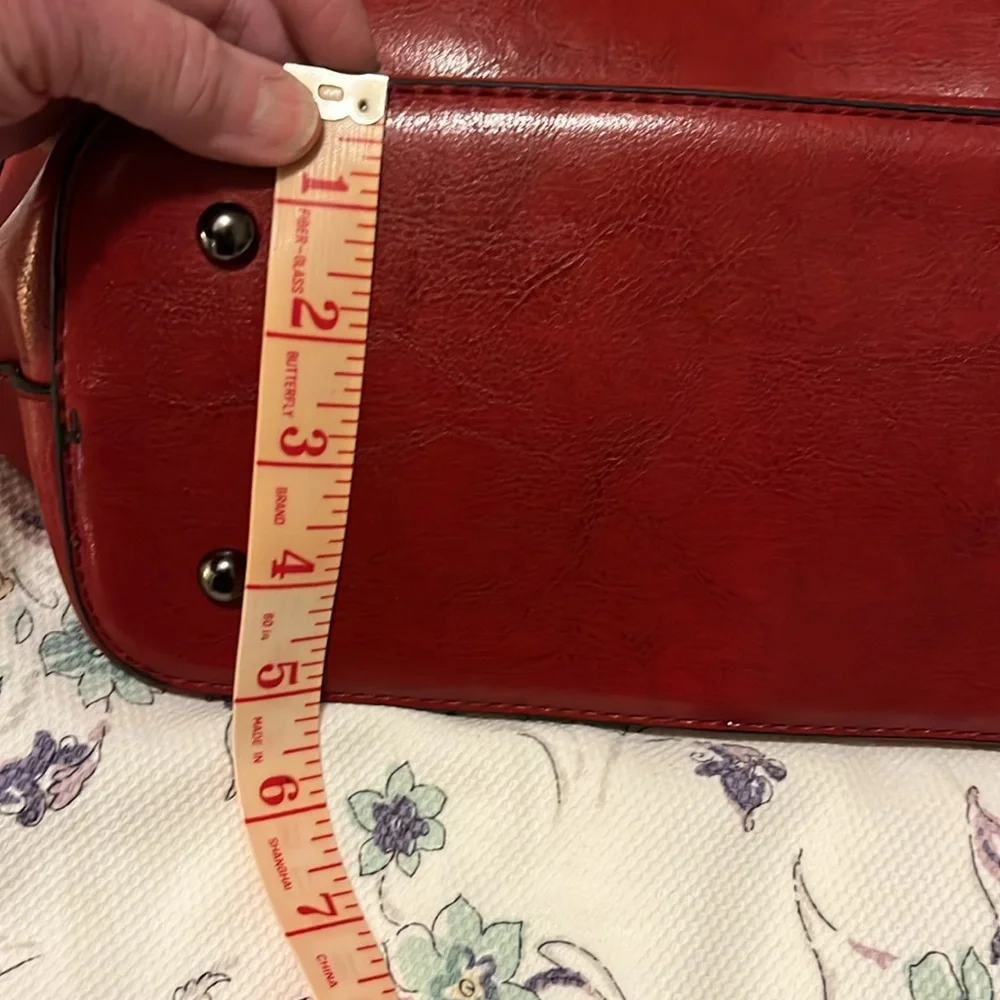 NWOT red (faux?) leather tote with zipper and pockets. - Picture 8 of 10